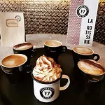 Fahrenheit Seven Hotel