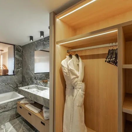 Hotel Fahrenheit Seven Courchevel