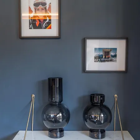 Fahrenheit Seven Hotel 4*