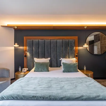 Hotel Fahrenheit Seven Courchevel