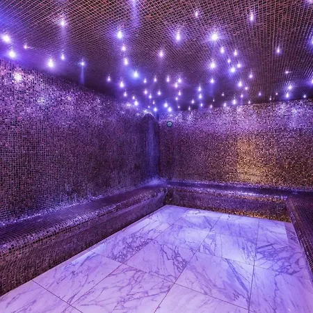 Fahrenheit Seven Hotel Courchevel