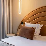 Hotel Fahrenheit Seven 4*