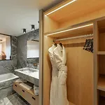 Hotel Fahrenheit Seven Courchevel
