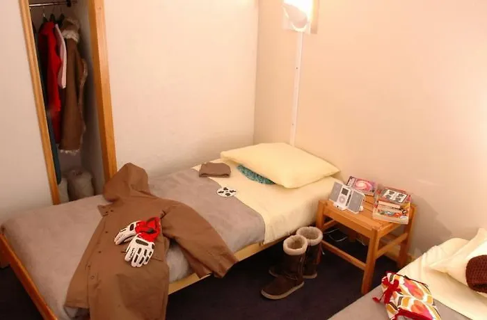 Fahrenheit Seven Otel 4*