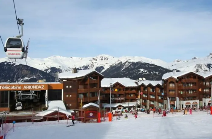 Fahrenheit Seven Hotel 4*